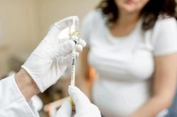 Pfizer thử nghiệm vaccine chống RSV