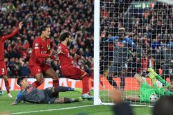 Kết quả Cúp C1 đêm qua: Tottenham đi tiếp, Atletico xếp bét bảng