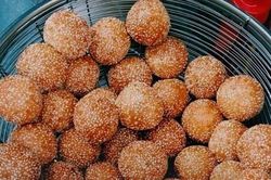 Điều gì khiến bánh cam Việt Nam trở thành 1 trong 30 món chiên ngon nhất thế giới?