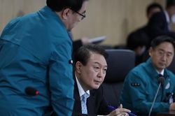 Tổng thống Hàn Quốc chỉ thị hành động sau vụ Triều Tiên bắn tên lửa