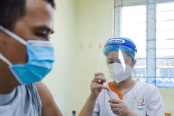 Ngày 3/11: Thêm 819 ca mắc Covid-19 mới