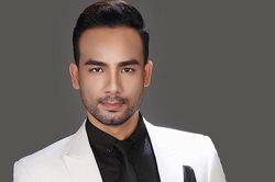 Kelvin Chính 'vẫn hát lời tình yêu' dù cuộc sống nhiều trắc trở