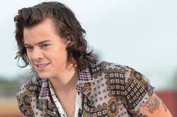 Harry Styles lần đầu trở thành người nổi tiếng giàu nhất nước Anh ở tuổi 30 trở xuống