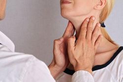 Vết sưng bất thường cảnh báo ung thư đang âm thầm tàn phá cơ thể
