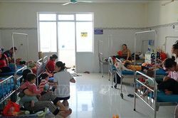 Lào Cai: Gia tăng trẻ nhập viện do bệnh truyền nhiễm
