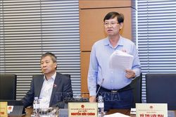 Dân sửa nhà trong ngõ vẫn biết, nhưng cao ốc vi phạm thì cơ quan chức năng không thấy