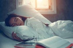 3 thời điểm tuyệt đối không được ngủ vì dễ đoản mệnh