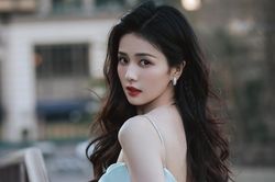 Bạch Lộc bị nghi là 'con ghẻ' của Vu Chính khi vị biên kịch thay cô 'gây thù' khắp nơi