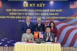 Ký kết hợp tác chuyển giao công nghệ sản xuất găng tay y tế giữa Việt Nam và Hoa Kỳ