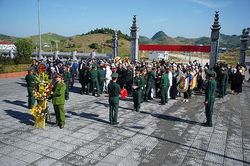 Vân Hồ tiếp nhận và an táng hài cốt liệt sỹ