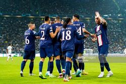 Đánh bại Juventus, PSG vẫn mất ngôi đầu bảng