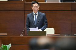 Bộ trưởng Bộ TT&TT: Khi bà Nguyễn Phương Hằng livestream, quy định còn chưa đủ