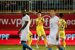 Kết quả V-League 2022: Hà Nội hòa Thanh Hóa, HAGl trụ hạng thành công