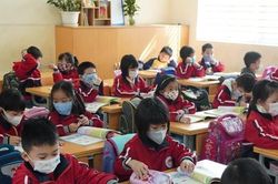 Chấm dứt lạm thu để chi các khoản tiêu cực