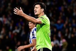 MXH bùng nổ khi Maguire đá cặp tiền đạo với Ronaldo