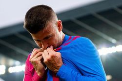 Gerard Pique giải nghệ