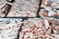Thịt gà đông lạnh ăn có tốt không? Đáp án khiến nhiều người giật mình