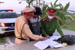 Chính trị - Xã hội Pháp luật - Cuộc sống Xử phạt 3 ô tô tải cố tình cơi nới thành thùng