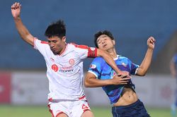 CLB Bình Định và Viettel níu chân nhau trong cuộc đua vô địch