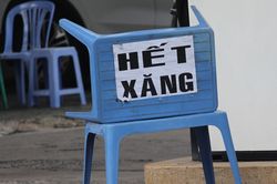 Bộ Công Thương yêu cầu làm rõ lý do nhiều cây xăng tạm dừng bán hàng