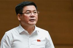 'Sẽ sắp sếp lại hệ thống kinh doanh xăng dầu theo hướng giảm tầng nấc'