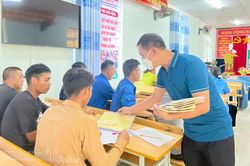 Đa dạng hoạt động giao dịch việc làm