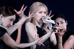 BlackPink hời hợt