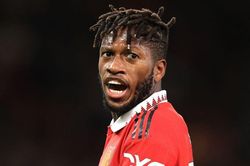 Fred bất ngờ với hành động của Ronaldo