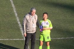 Lập cú đúp cho Lank FC, Huỳnh Như giành giải xuất sắc nhất trận