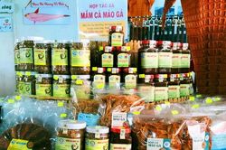 Câu chuyện làm mắm cá mào gà khởi nghiệp của chàng trai 9X ở Cà Mau
