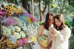 Đẹp nao lòng những chiếc xe hoa chở mùa qua phố