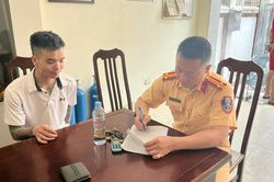 Bắt đối tượng truy nã nguy hiểm lẩn trốn khu vực sông Hồng