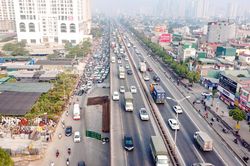 Sở GTVT Hà Nội giải thích việc chắn đường Nguyễn Xiển