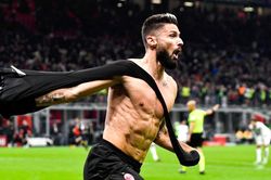 Milan thắng nhọc Spezia 2-1: Giroud đang trở thành Ibrahimovic