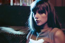 Chiêm nghiệm bóng đêm cùng 'Midnights' của Taylor Swift