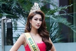 Hoa hậu Đoàn Thiên Ân ghi điểm phong cách thời trang kết hợp đội vương miện