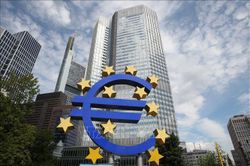 Eurozone xem xét kế hoạch hỗ trợ năng lượng khi kinh tế suy thoái