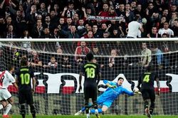 Real Madrid thua sốc 2-3 trên sân của Rayo Vallecano