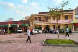 Nữ hiệu trưởng tử vong trong phòng làm việc