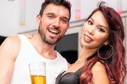 Hà Anh: 'Bạn bè nói chồng tôi may mắn cưới được cô vợ rất hot'