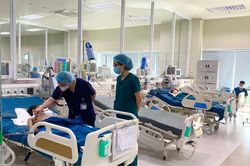 Dịch cúm B diễn biến bất thường hơn mọi năm, nặng không kém cúm A