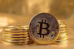 Bitcoin về mốc thấp nhất trong năm, giá vàng tăng nhẹ, chứng khoán hồi phục ngắn