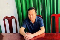 Khởi tố cán bộ địa chính ở Hà Tĩnh 'bòn rút' tiền làm sổ đỏ của dân