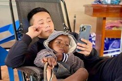 Quang Linh Vlog gây thất vọng khi có thể không đưa được Lôi Con về nước vào dịp Tết