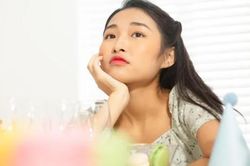 Sống ở nhà chị gái mà tôi như người giúp việc
