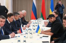 Nga không đặt điều kiện cho hòa đàm với Ukraine