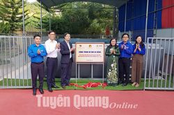 Khánh thành công trình 'Bể bơi di động' tại Na Hang