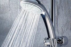 Bé trai 10 tuổi tử vong trong nhà tắm, cảnh báo hiểm họa của vòi hoa sen, bình nóng lạnh