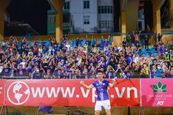 Hà Nội FC tặng vé cho khán giả