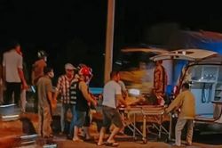 Thiếu nữ 15 tuổi tử vong sau khi tông vào dải phân cách